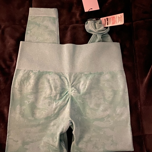 Gymshark leggings - Picture 3 of 3